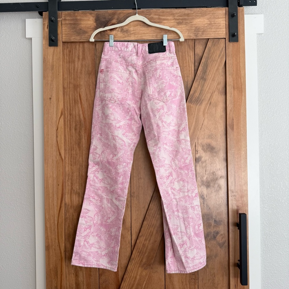 BDG Urban Outfitters Cowboy Jeans Pink Printed 25 - Picture 3 of 4